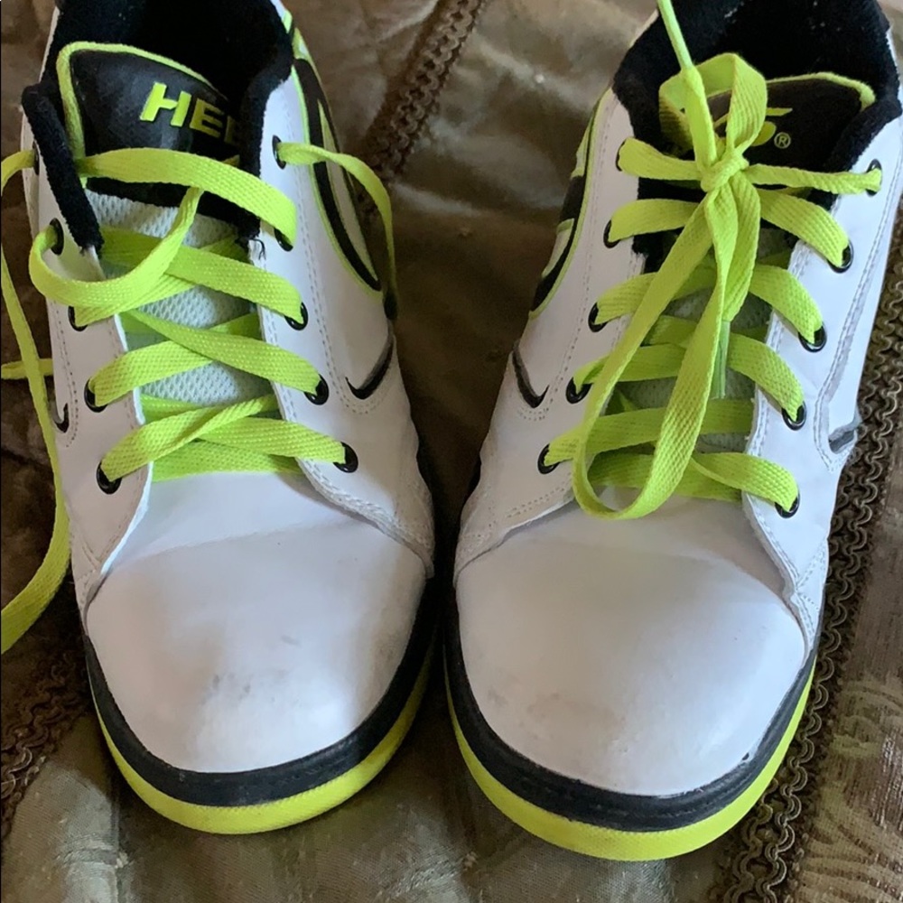 Heely’s Sneakers GREAT WHILE WERE ALL STUCK HOME - Picture 3 of 5